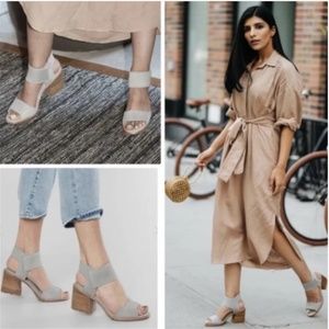 Sorel Women's Light Gray Block Heel Sandals